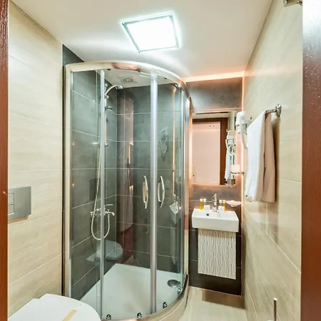 Hotell Erbazlar 3*